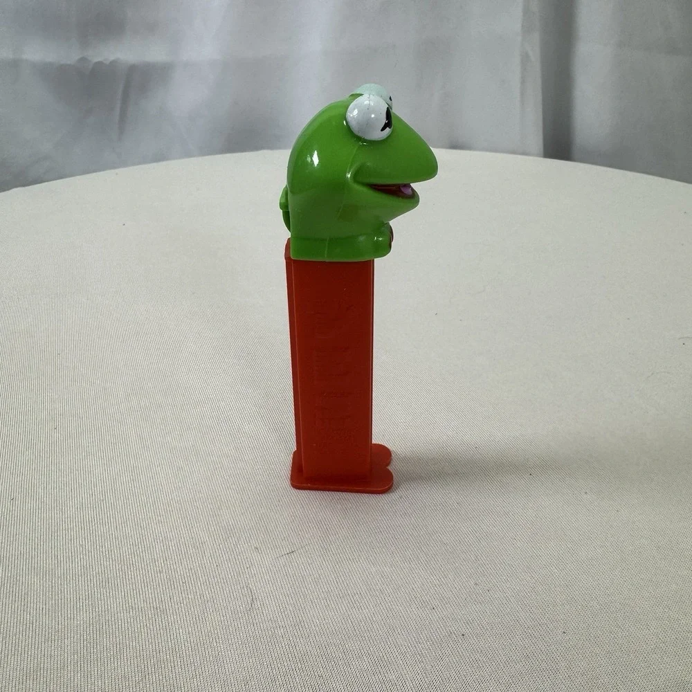 Kermit the Frog PEZ Dispenser Red Stem Made in Hungary‎ Muppets Collectible